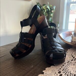 Elegant Black Leather Sandals